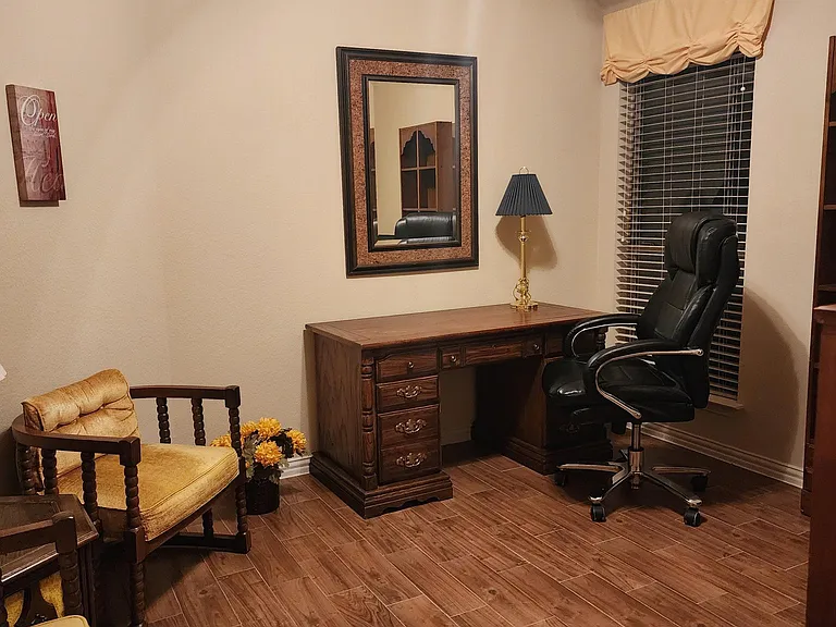 Bedroom 4 could be office