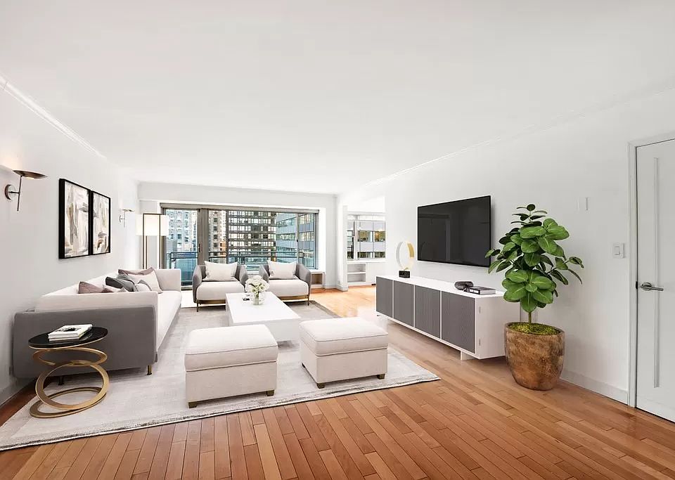 1st image of 118 E 60th St #26AH