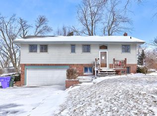 13414 Shepard St, Omaha, NE 68138