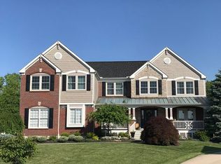 6603 Holly Hill Ln, West Chester, OH
