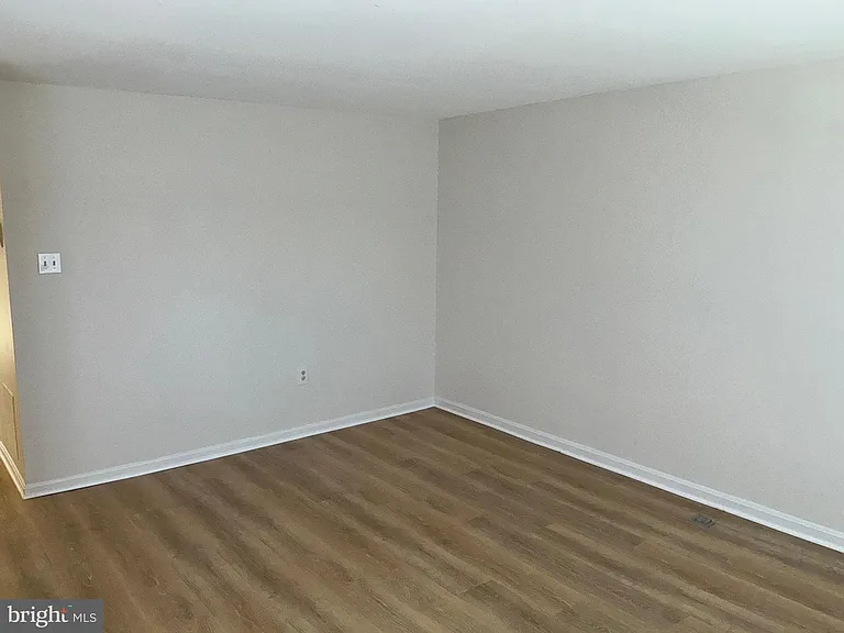 10602 Chisholm Landing Ter — Photo 11