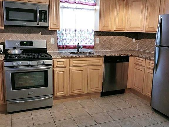 5th image of 71 Teaneck Rd