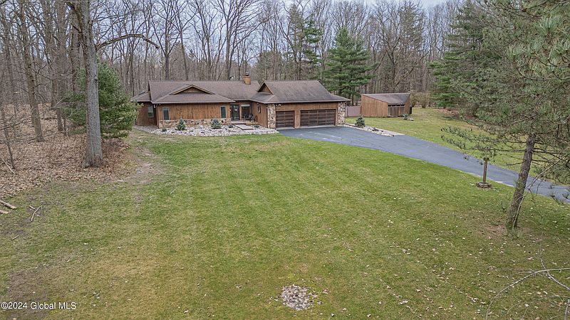 3rd image of 1 Orchard Park Drive