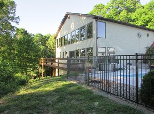 137 S Dogtown Rd, Batchtown, IL 62006