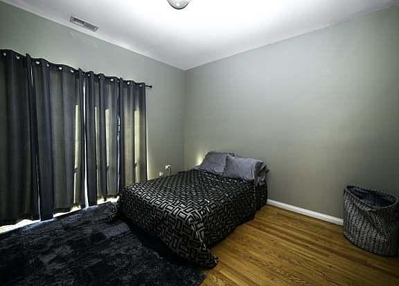 4th image of 2438 W 62nd St #1