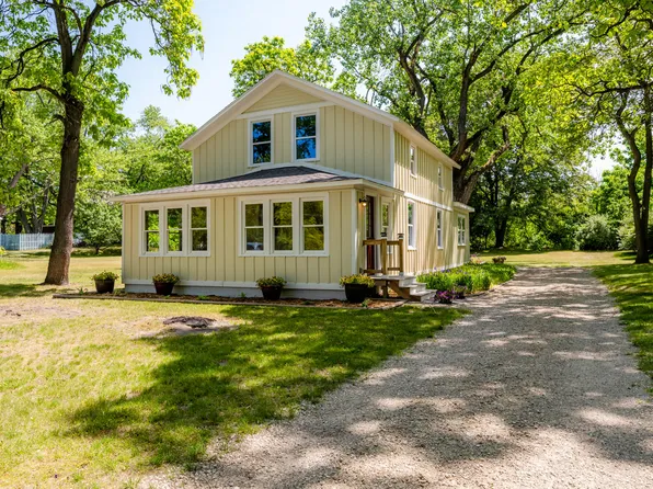 9690 Community Hall Rd, Union Pier, MI 49129