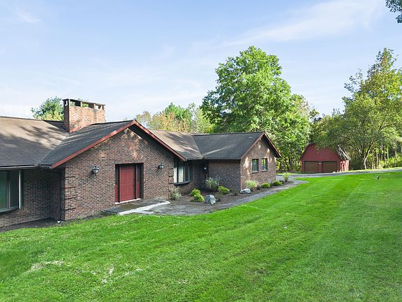 3rd image of 1700 Cummings Rd