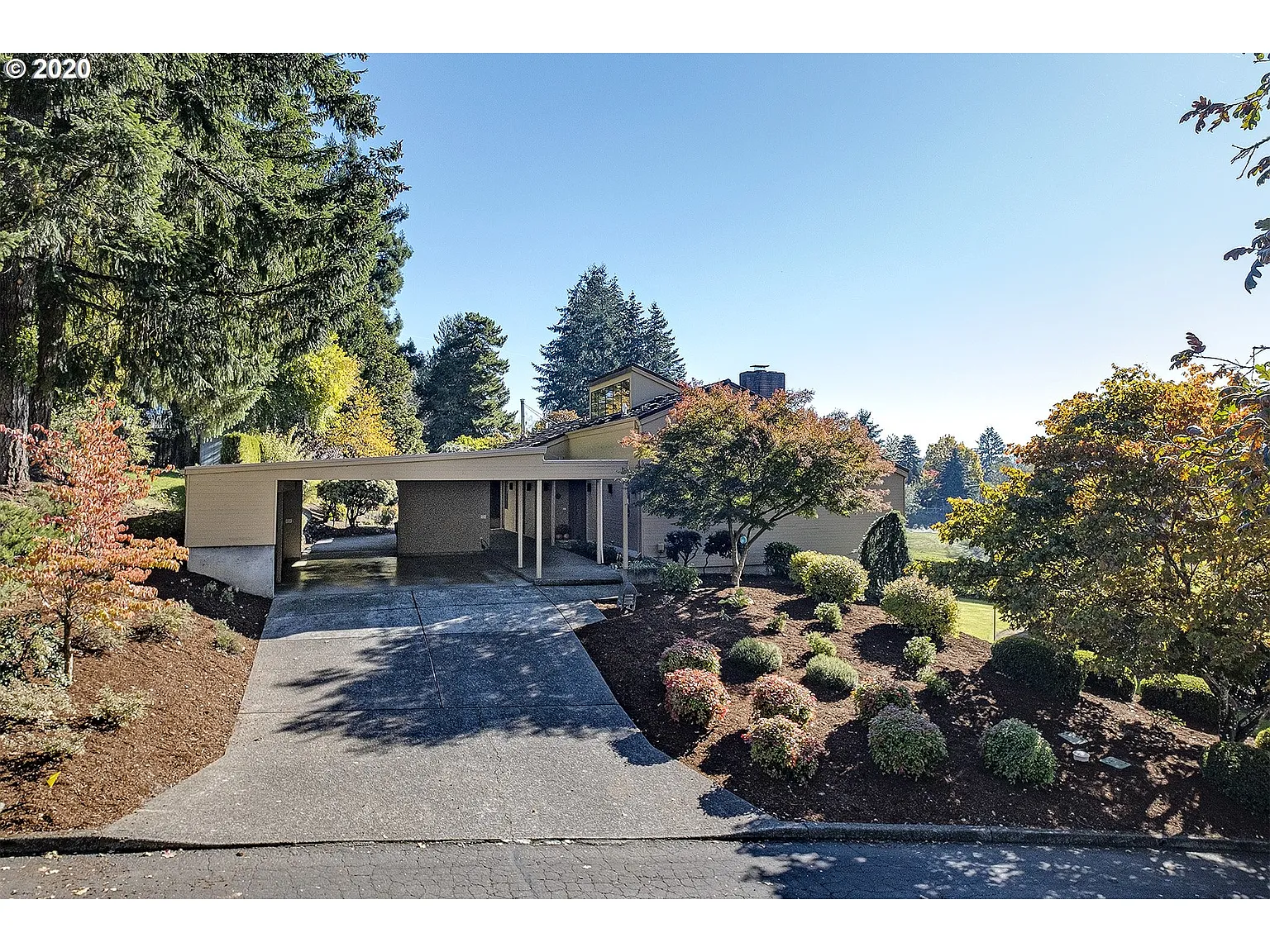 3029 Lavina Dr photo 1