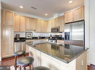 2772 Lighthouse Point #305, Baltimore, MD 21224