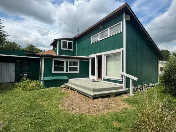 915 Melrose Ct, Burlington, IA 52601