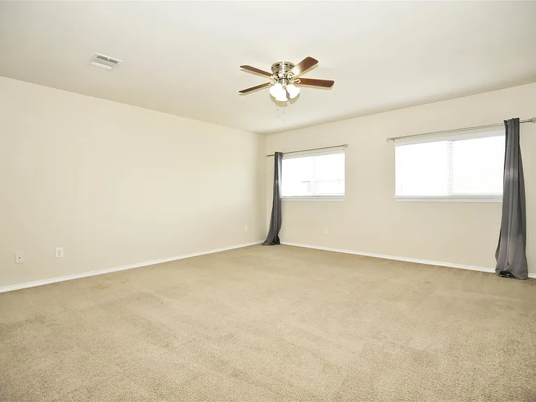 213 Rim Rock Dr — Photo 13