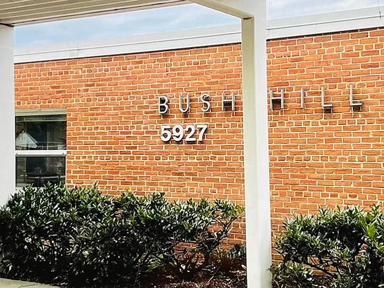 6904 Mary Caroline Cir #J — Photo 52