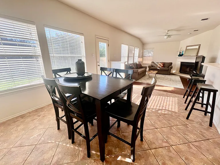 4701 Norman Trl — Photo 9