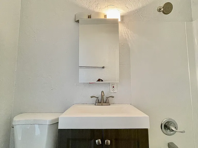 340 S Winebiddle St #3 — Photo 10