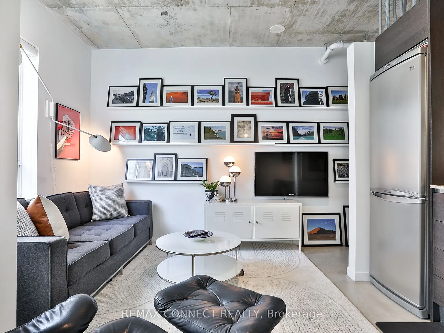 2 bed, $2,850 — Photo 1