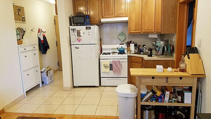 Rented by Avanguard Realty Corp | media 18
