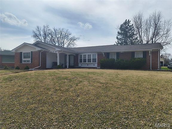 3rd image of 2703 Aberdeen Dr