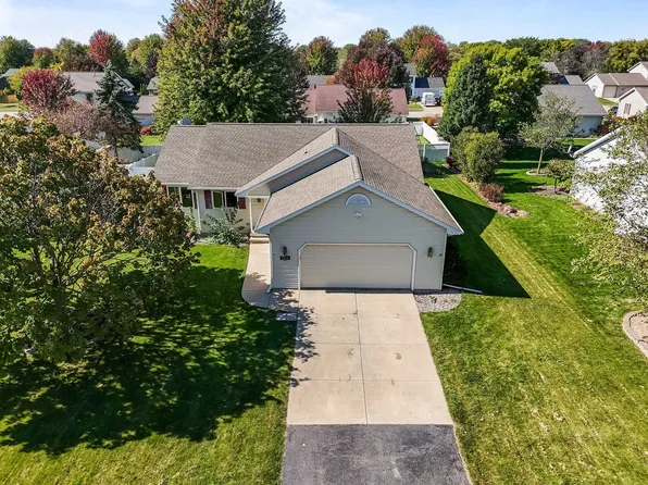 1218 Chelsea Ct, Menasha, WI 54952