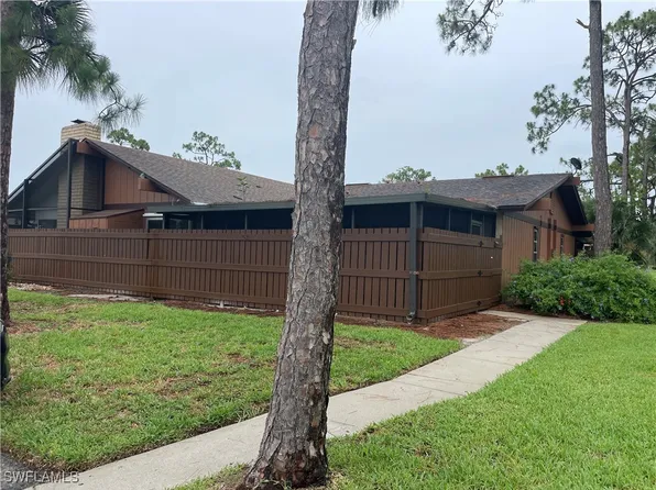 5603 Foxlake Dr, North Fort Myers, FL 33917