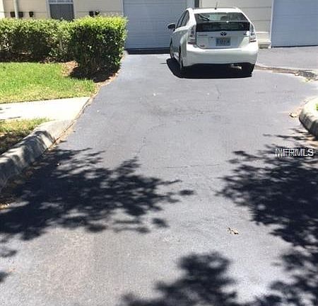 5th image of 231 Goldenrain Dr APT 104