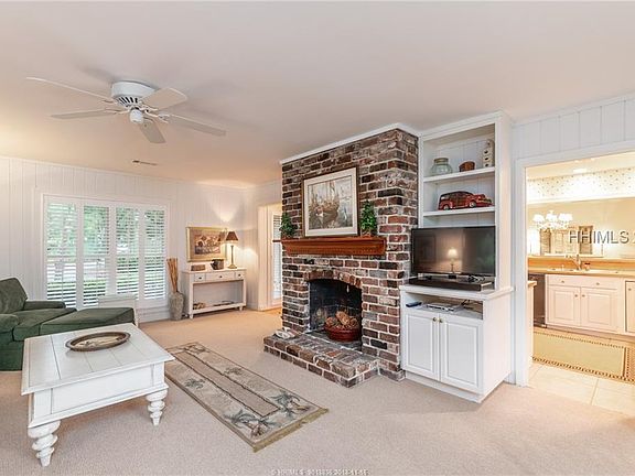 3rd image of 38 Woodbine Pl