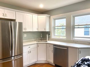 347 Vermont St #2A, West Roxbury, MA 02132