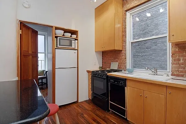 Rented by The Agency | media 15