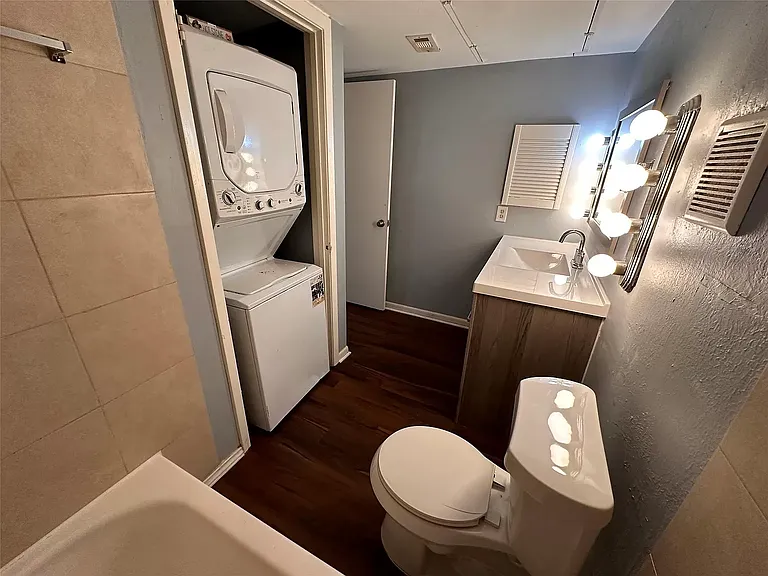 8433 Hearth Dr #35 — Photo 8