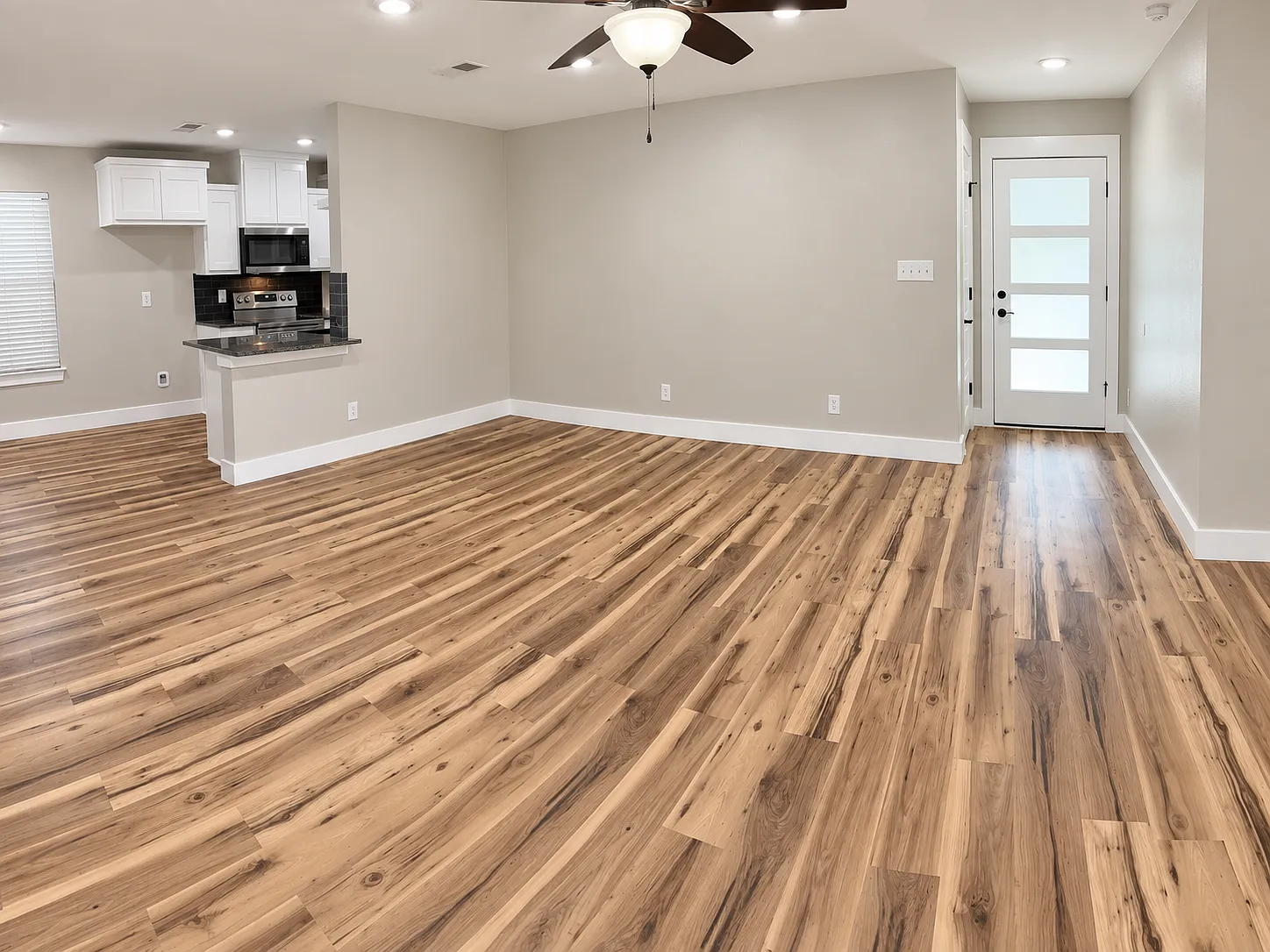 3 bed, 1310 sqft, $1,745 — Photo 3