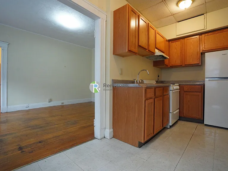 227 Kelton St #5 — Photo 5