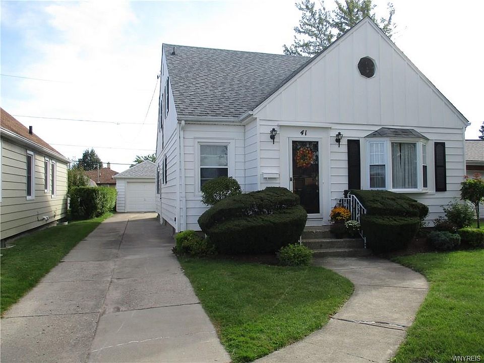 1st image of 41 Woodcliffe Ter