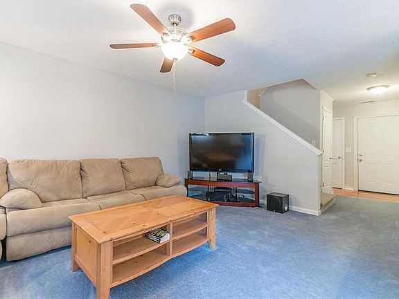5th image of 109 Fox Creek Dr