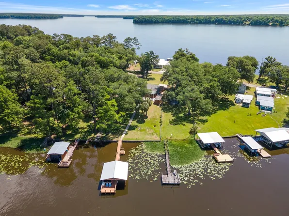 8 Flournoy Trl, Quincy, FL 32351