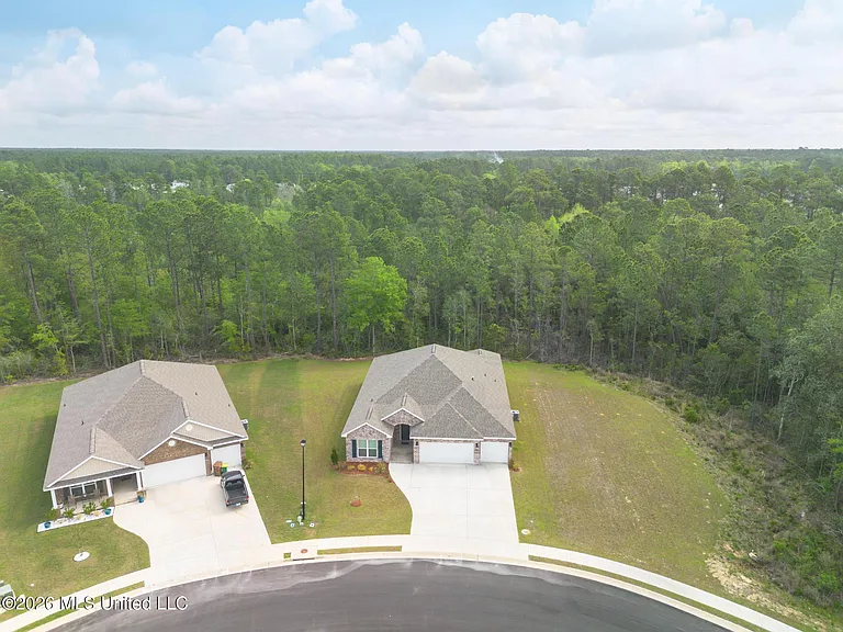 4937 Fern Dr — Photo 30
