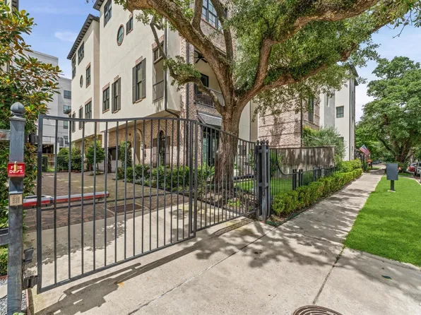 1308 Castle Ct #A, Houston, TX 77006