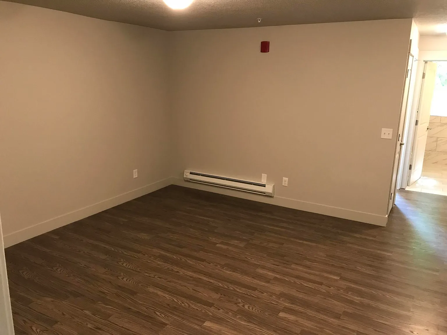 1 bed, 525 sqft, $975 — Photo 2