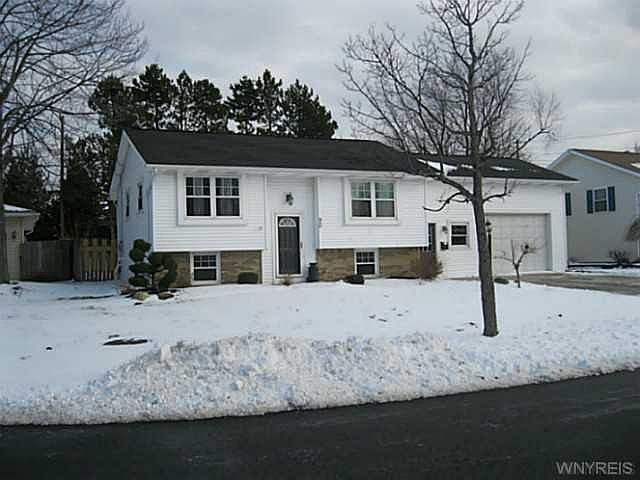 1st image of 90 Bernice Dr