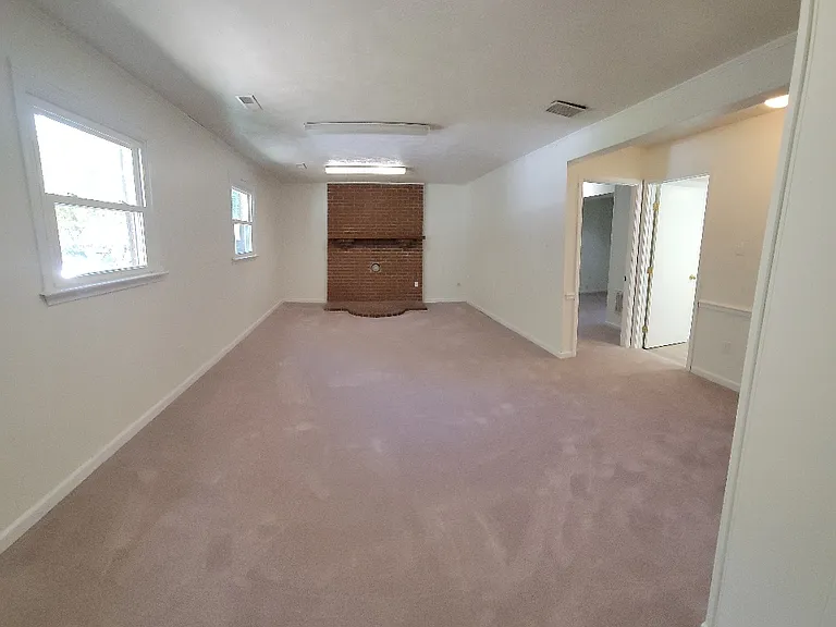 104 Crutchfield Cir — Photo 14