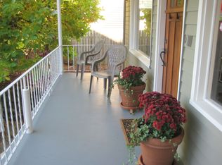 8717 S 117th Pl, Seattle, WA 98178