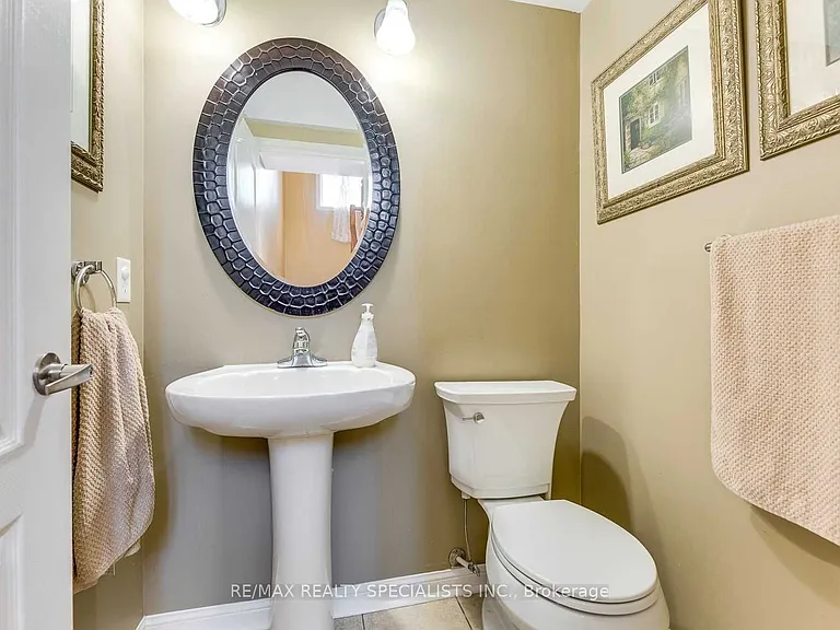 2979 Garnethill Way — Photo 12
