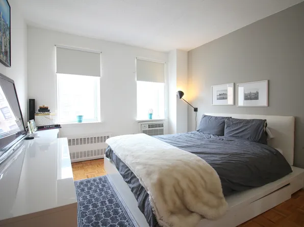 225 8th Avenue image 5 of 10