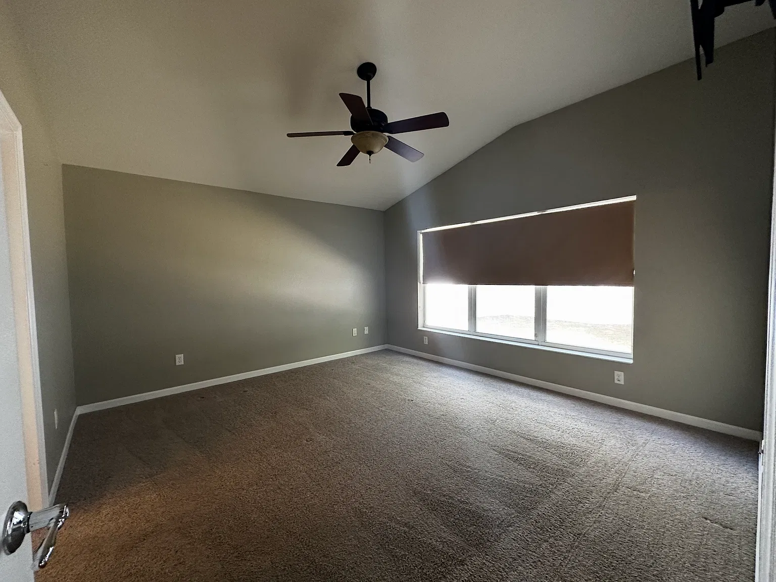 Kesh - 4133 Sw 46th Terr — Photo 2
