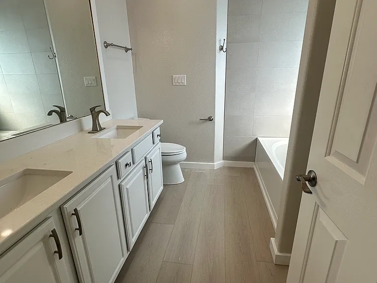 5700 W Gate Blvd #A — Photo 8