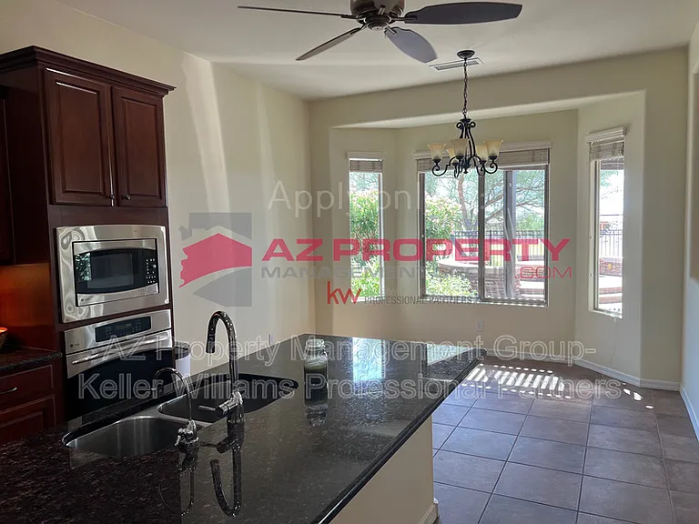 20540 N 268th Dr — Photo 11