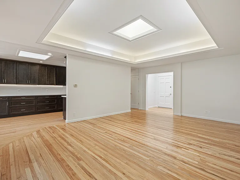 1351 Harker Ave — Photo 4