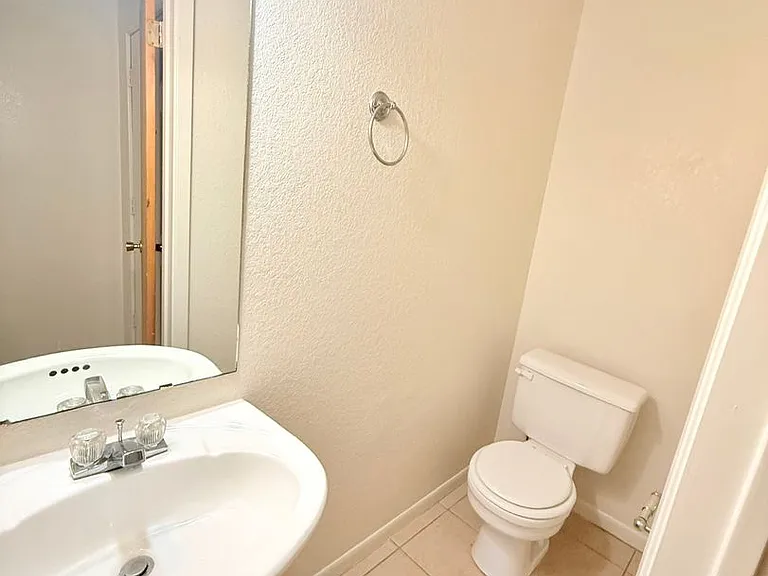 1703 Taylor St — Photo 1