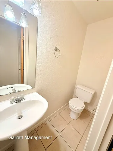 1703 Taylor St Photo 1