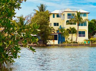 37 Lake Shore Dr, Key Largo, FL 33037