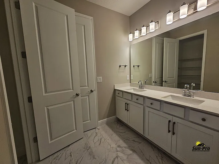 379 Birkdale Dr — Photo 20
