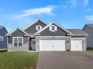 1917 Meridian Curv, Carver, MN 55315